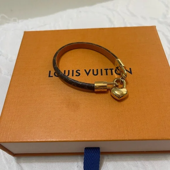 Louis Vuitton Crazy in Lock Charm Bracelet - Picture 8 of 8